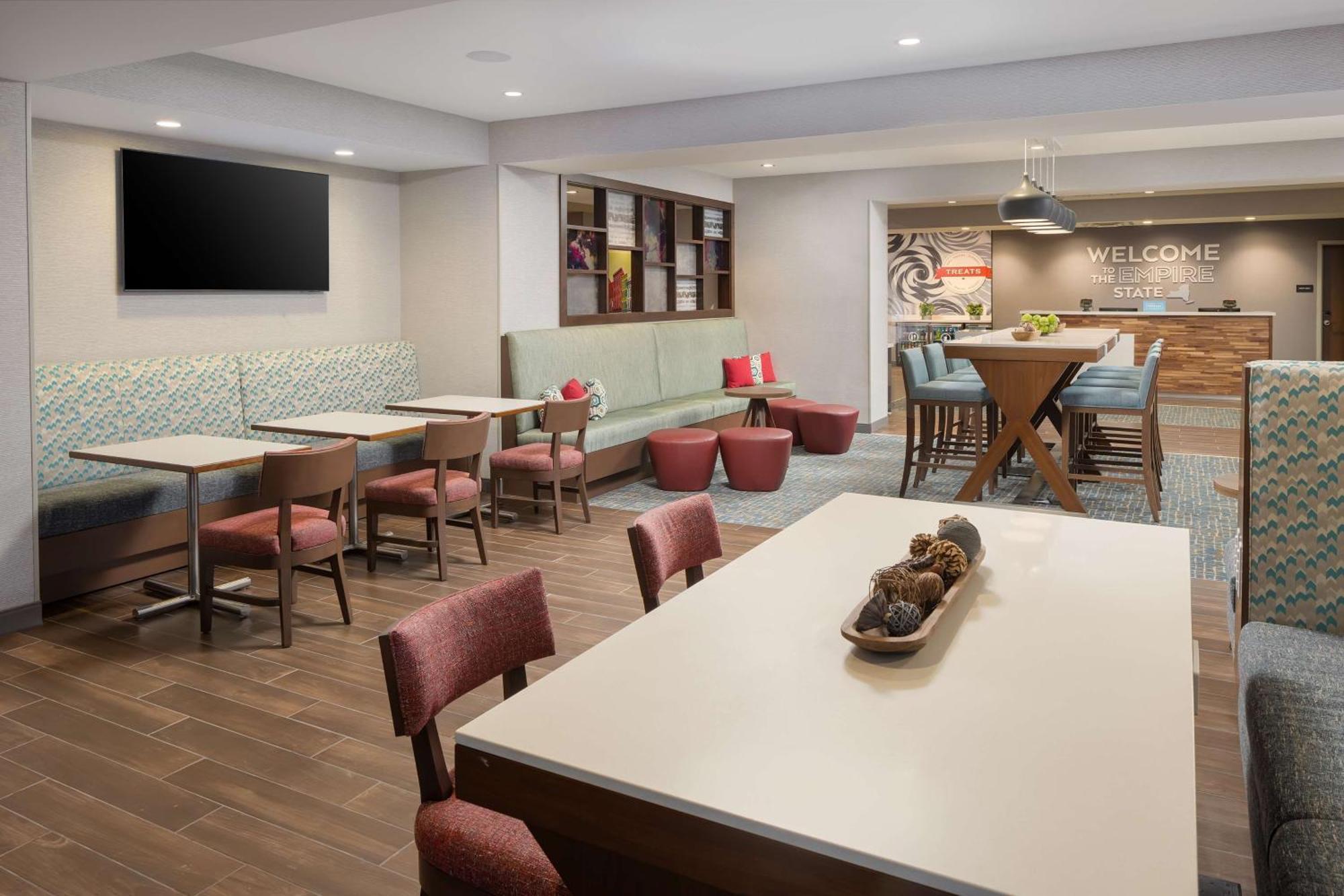 Hampton Inn ホーネル エクステリア 写真